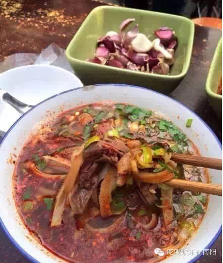 贵州各地正宗美食排行榜,西安各地的美食特色作文