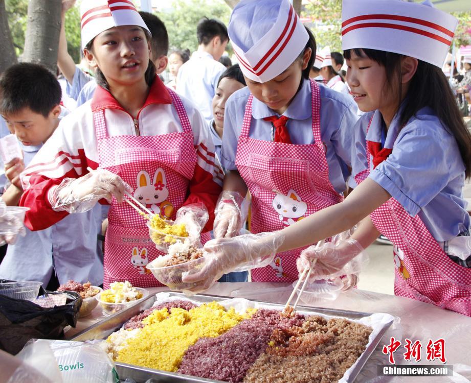 各地奇葩自制特色美食图片,广西各地沙糖美食节