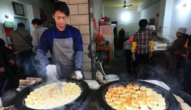 探访各地特色美食的感受,清明各地方的美食