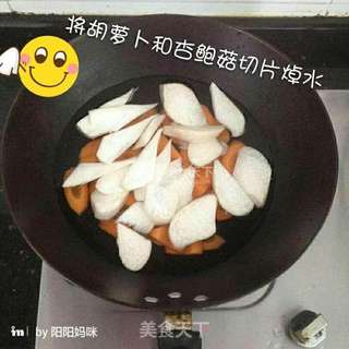 宝宝辅食煎虾泥条怎么做