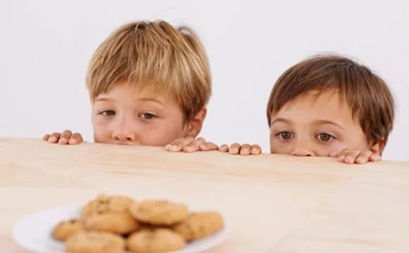 宝宝怎么样才可以吃辅f 食